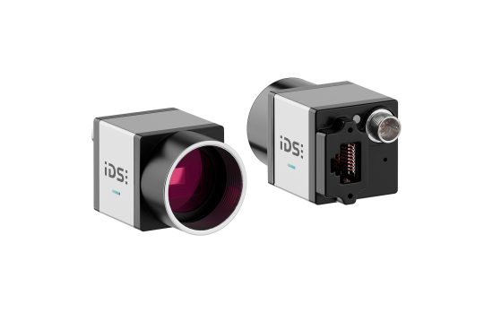 uEye SCP 的正面和背面并排显示。