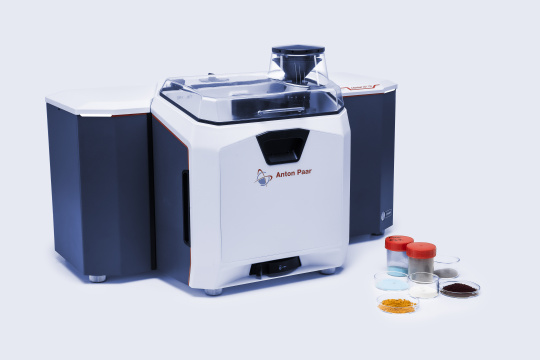图像分析仪 Litesizer DIA 700，前景为颗粒样品